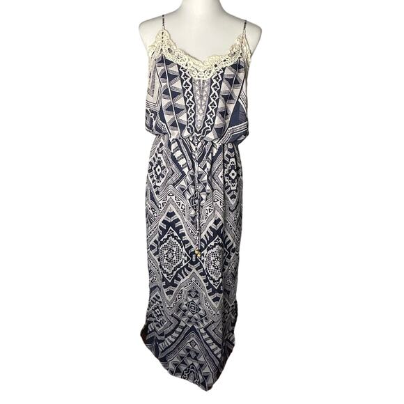 City Triangles Maxi Dress Size Large Blue and White - Picture 1 of 2